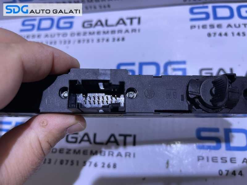 Consola Buton Butoane Releu Avarii Blocare Deblocare Usi Portiere Opel Zafira B 2005 - 2014 Cod 13100105 [B0031]