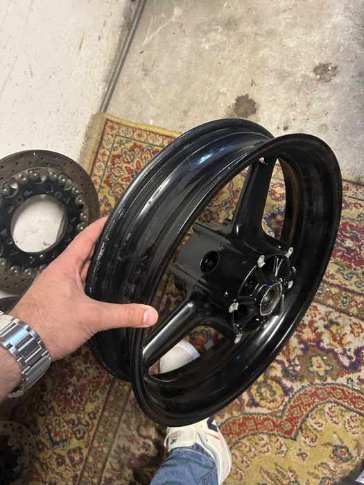 Джанта и дискове за Ямаха Р1 / Yamaha R1 гр. София Редута • OLX.bg