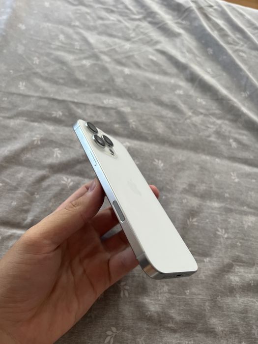 Vand Iphone 16 Pro Max 256gb