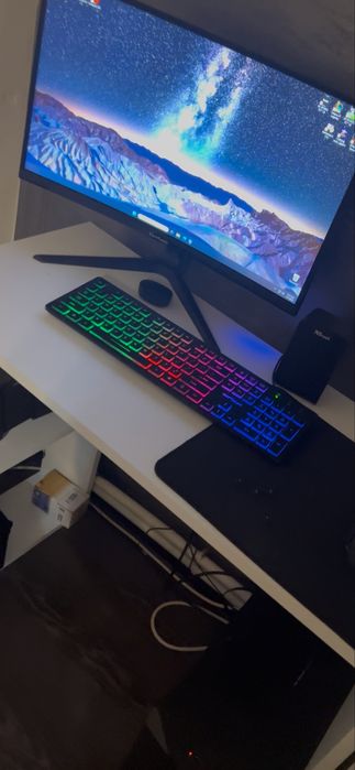 PC Gaming: i5-14600kf, Rog Strix B760 Wifi, 32 Gb 3600mhz CL16, RX6800