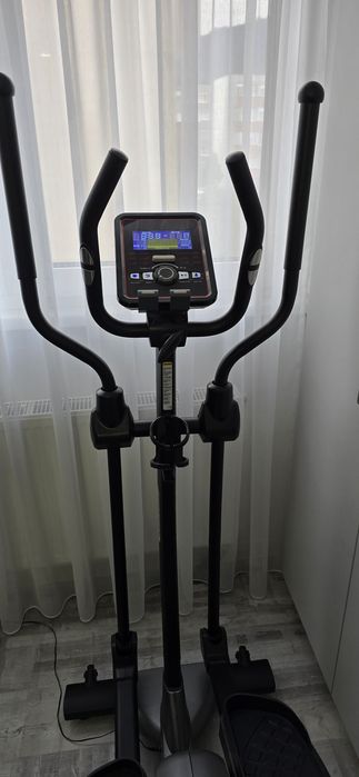 Bicicletă Eliptică OMA Fitness Exceed E30 – Stare Impecabilă, ca Nouă