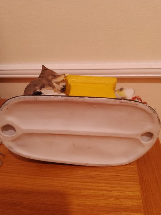 Две фигури "Зимна реколта" и "Котета"