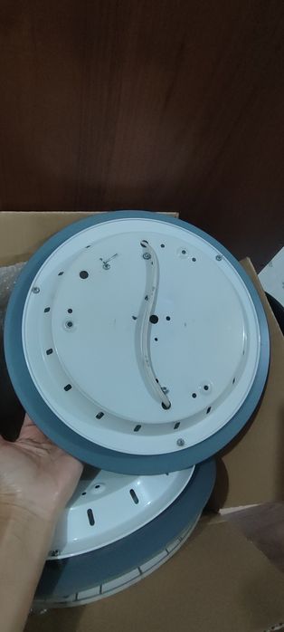 Люстры, потолочные, 2 штуки