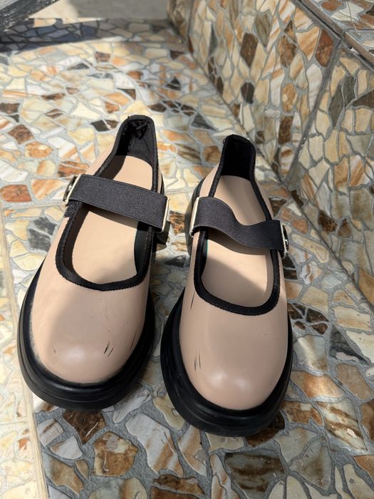 Продам женскую обувь