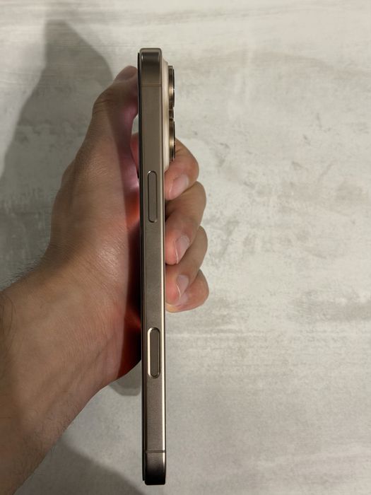 Продам Iphone 16 Pro Max 256gb