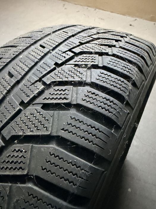 Hankook evo2 265/65 R17 зимна