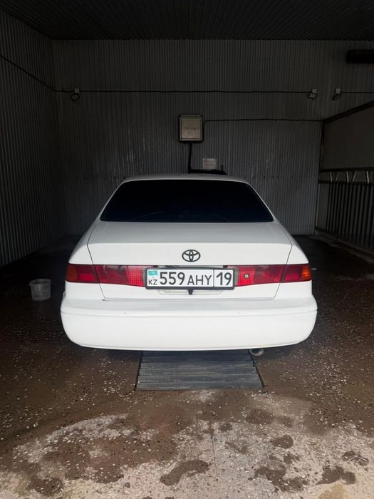 Продам toyota camry 25