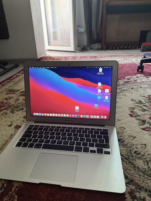 Macbook Air 13 inch 2014
