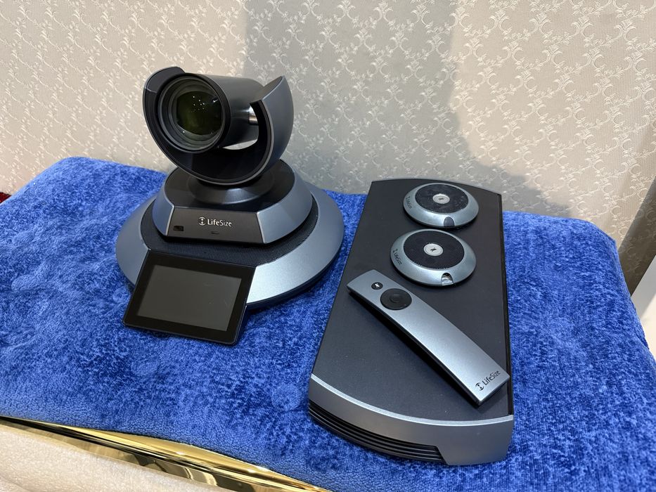 * Система видеоконференцсвязи Lifesize Icon 600 оригинал из США б/у