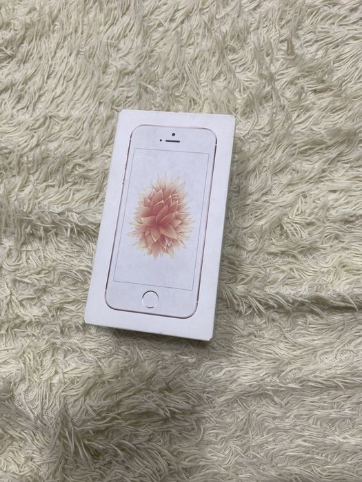 Продам iphone se