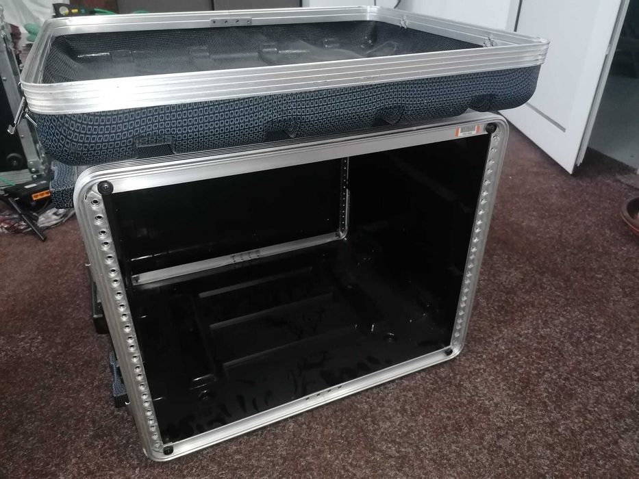 Rack portabil 8U PROEL