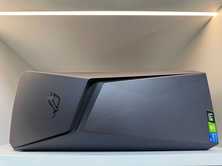 Monitor Samsung Gaming ODYSSEY G3/Unitate Asus Rog G10