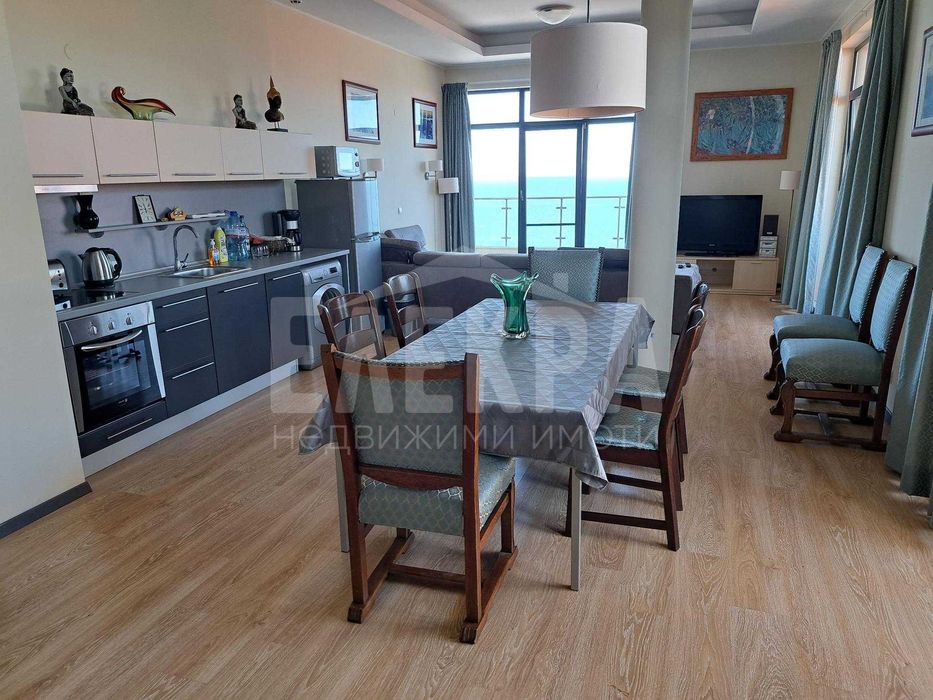 Продава се Многостаен апартамент в Бяла - 250 кв.м за 900 €/кв.м - Снимка #3