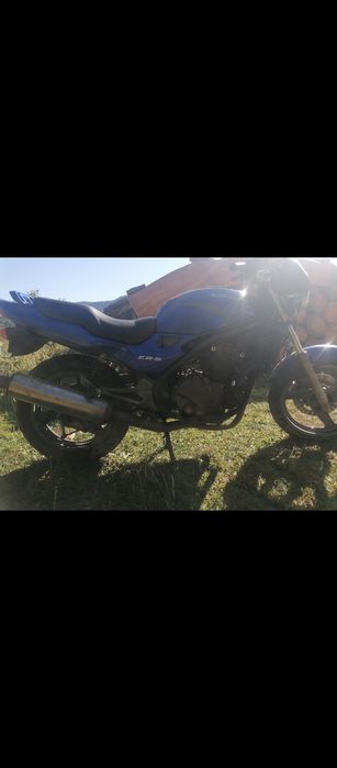 Продава се Kawasaki r5