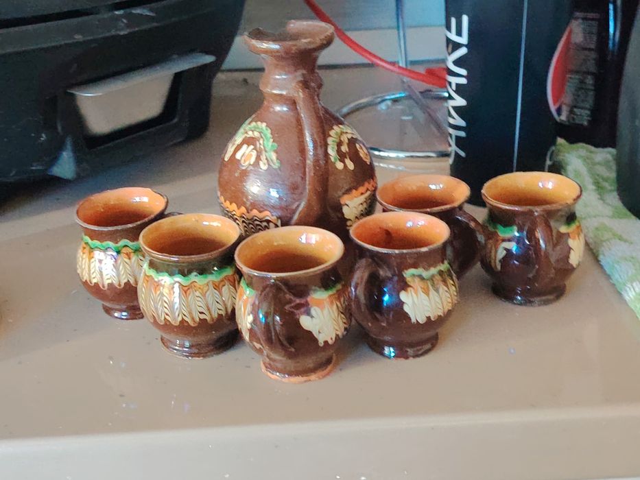 Ceșcuțe carafa de lut pentru rachiu