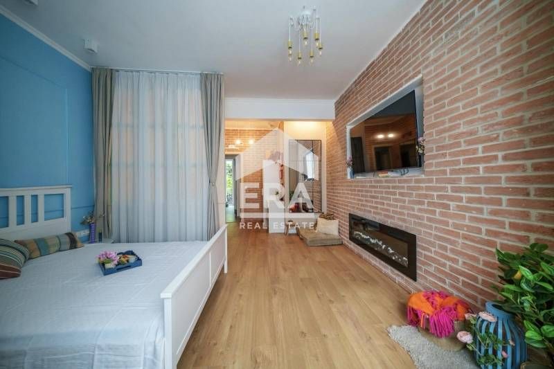 Продава се Двустаен апартамент в София, Докторски паметник - 40 кв.м за 3685 €/кв.м - Снимка #3