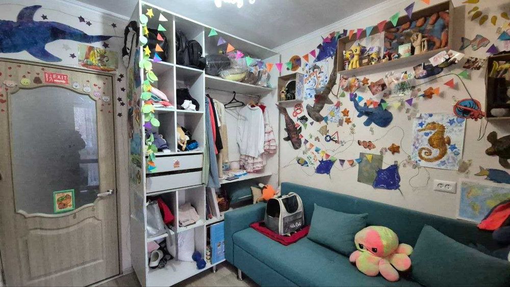 Продается 3-комн Степной 3 д 8