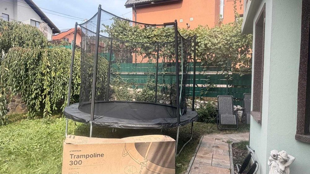 Trambulină rotundă cu plasă de protecție și scară, 300 cm, 118 înălțime