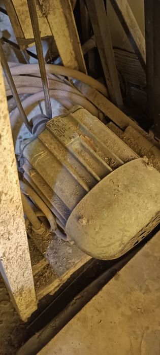 Charx stanok sotiladi