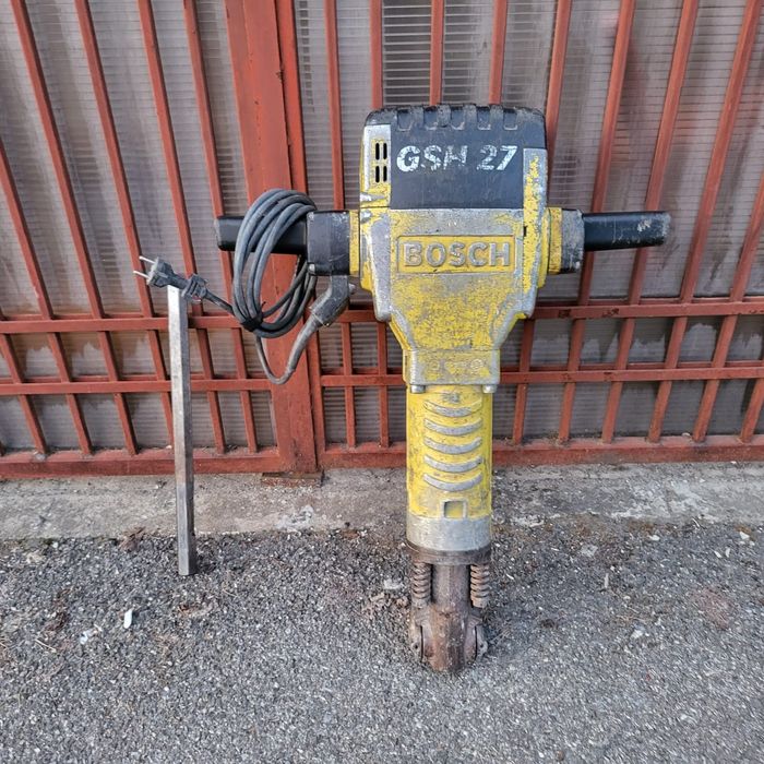 Ciocan demolator Bosch GSH 27