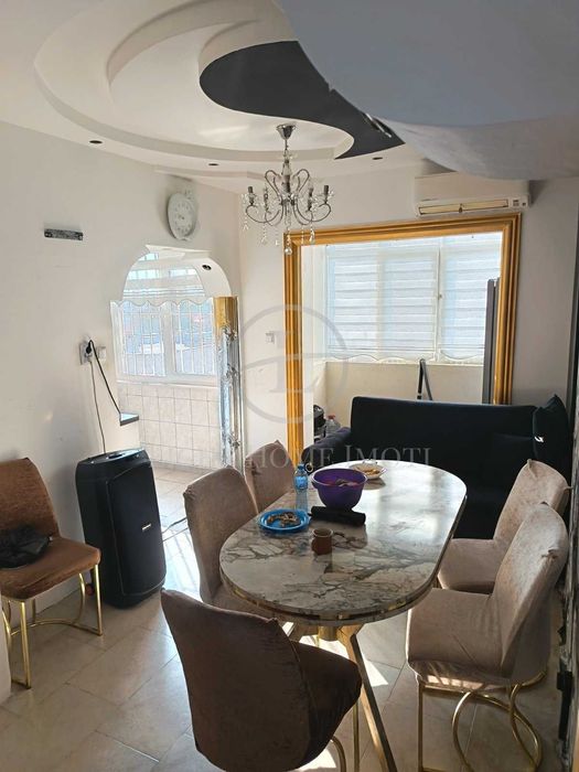 Продава се Тристаен апартамент в Пловдив, Изгрев - 90 кв.м за 1000 €/кв.м - Снимка #1