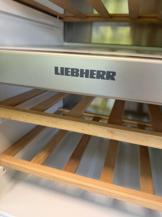 Винарна с Фризер Liebherr SWTNes 4265 PremiumPlus NoFrost