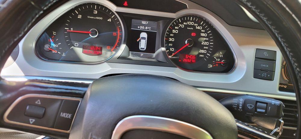 Vand Audi A6C6 2011