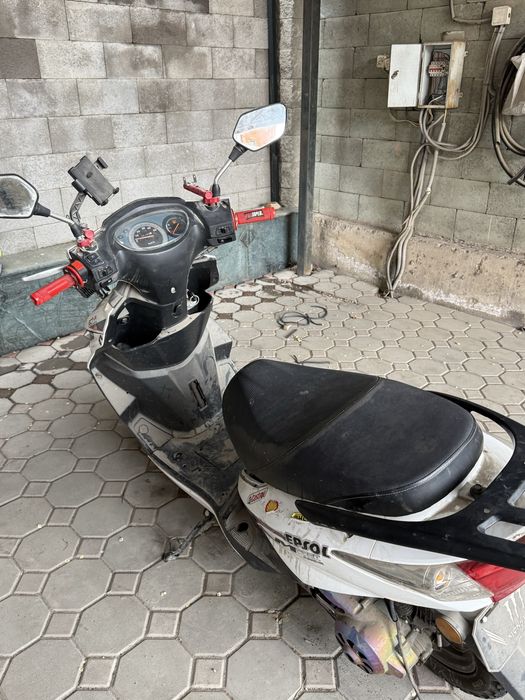 Продам мопде м 8