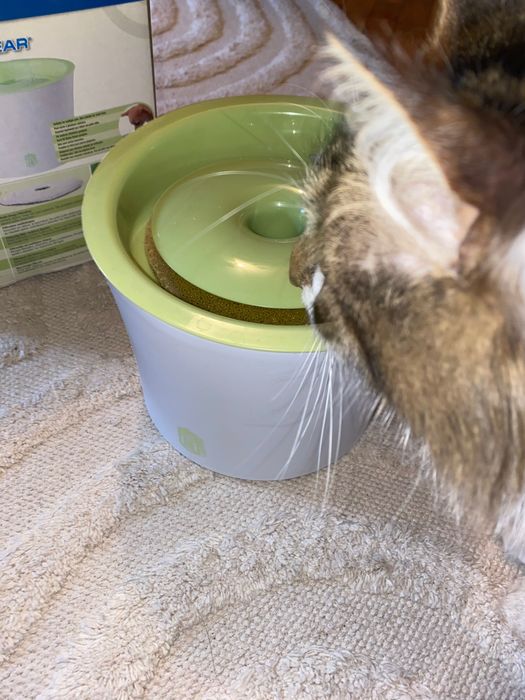 Fantana de apa pentru pisici Catit