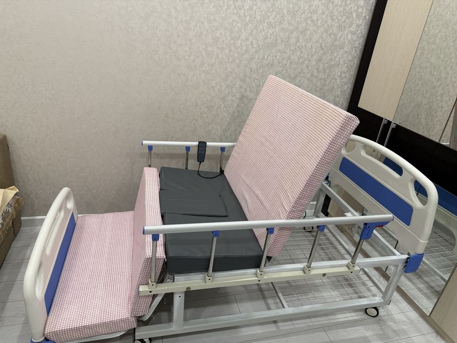 Медицинская кровать