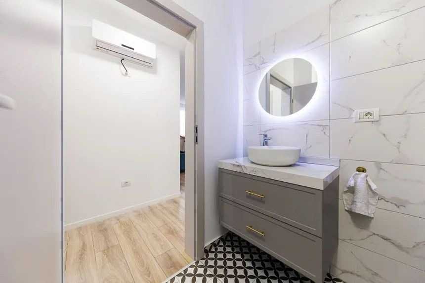 Proprietar inchiriez apartament 2 camere XCity Tower