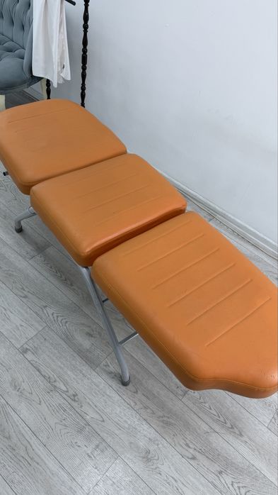Кушетка косметологическая
