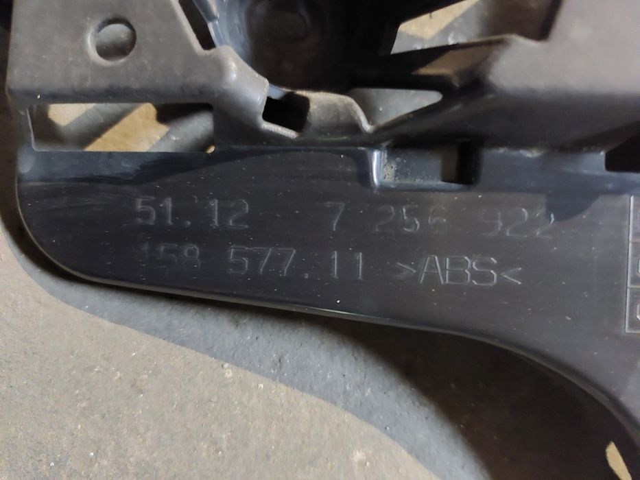 Suport bară spate BMW F30