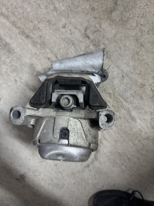 Подушка двигателя VAG