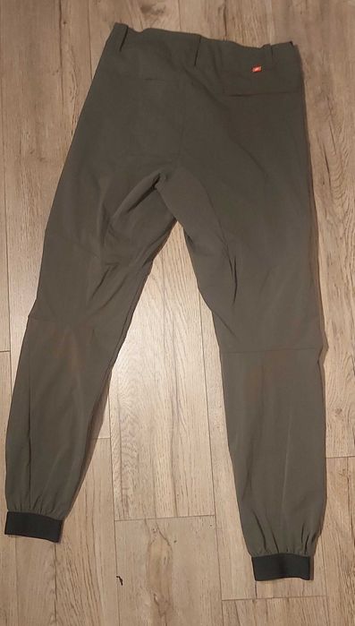 Мъжко долнище Nike Tech - Размер М