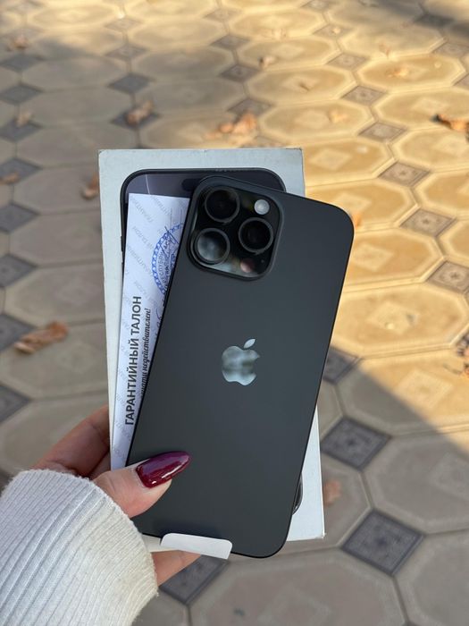 Iphone 16 pro max. Айфон.  Телефоны