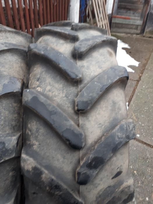 Anvelope tractor 360/70R24 12,4
