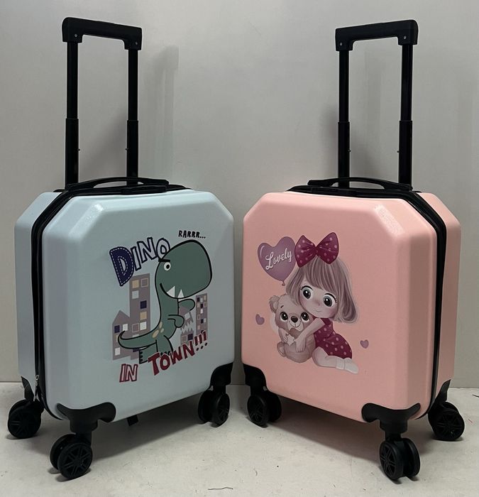 Детски куфар от полипропилен ( с безплатна доставка )