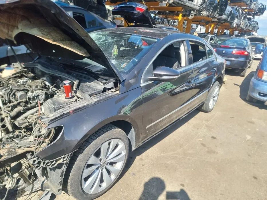 dezmembrez VW Passat CC, an 2009, motor 2.0 tdi cutie de viteze manuala 6+1 trepte