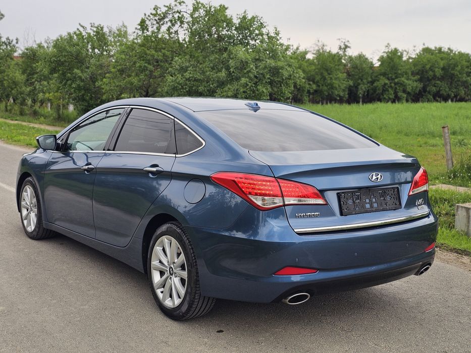 HYUNDAI i40 2012 — imagine 3