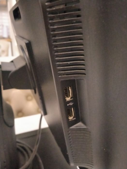 Продам мониторы 2 шт