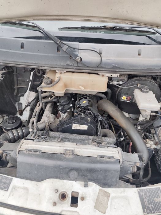 Vând Iveco deily carosat 2005