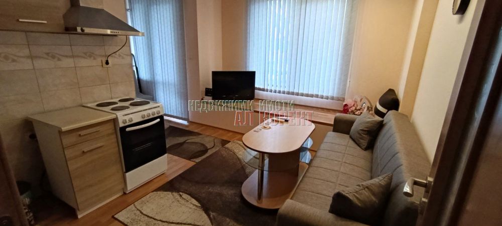 Дава се под наем Двустаен апартамент в Варна, Конфуто - 50 кв.м за 348.84 € - Снимка #2