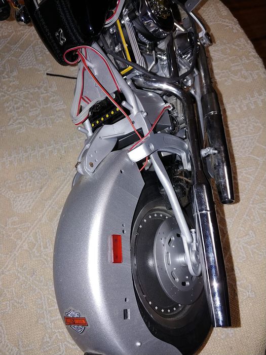 Harley Davidson FatBoy 1/4 DeAgostini macheta metal