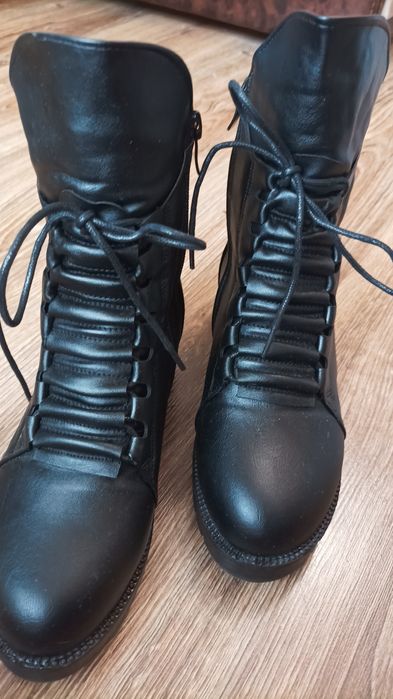 Кожени боти за зимата