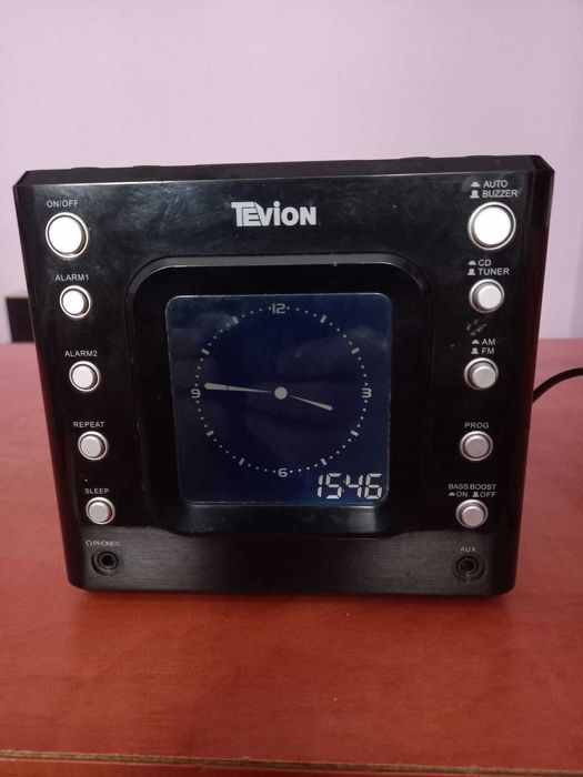 Radio CD Ceas Alarma 220v + 9V