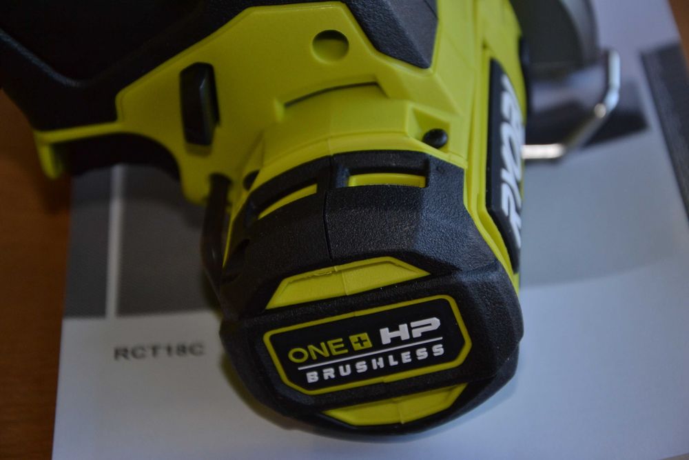 Нов безчетков ъглошлайф Ryobi 18V