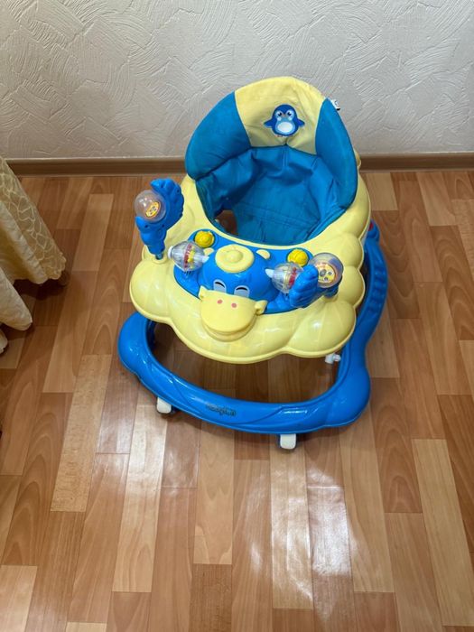 Продам ходунки детские