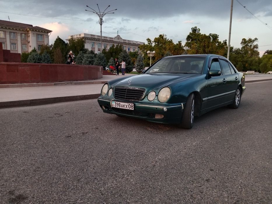 Мерседес сатылады