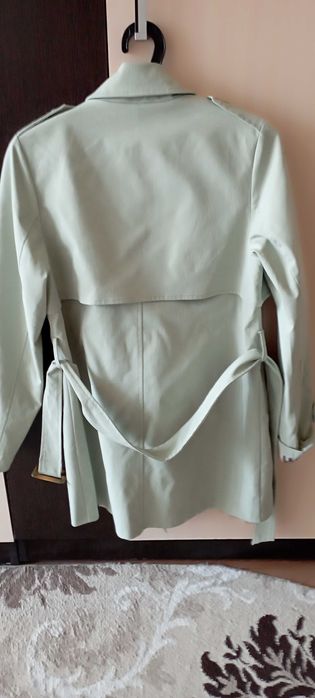 Ветровка в отличном состоянии